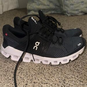 On Cloud Swift - women’s size 8 in black